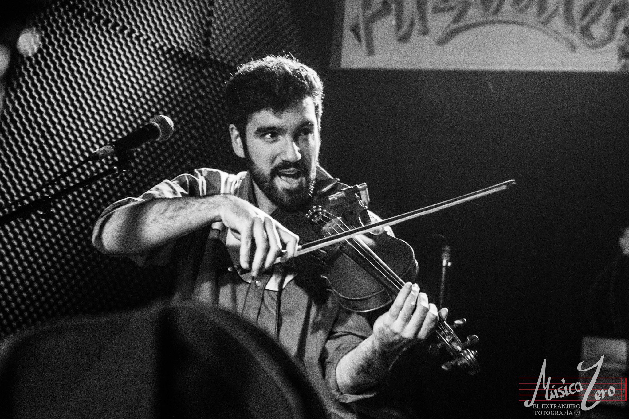 Crónica Badlands, Pipo & The Traveling Band Crónica Badlands, Pipo & The Traveling Band