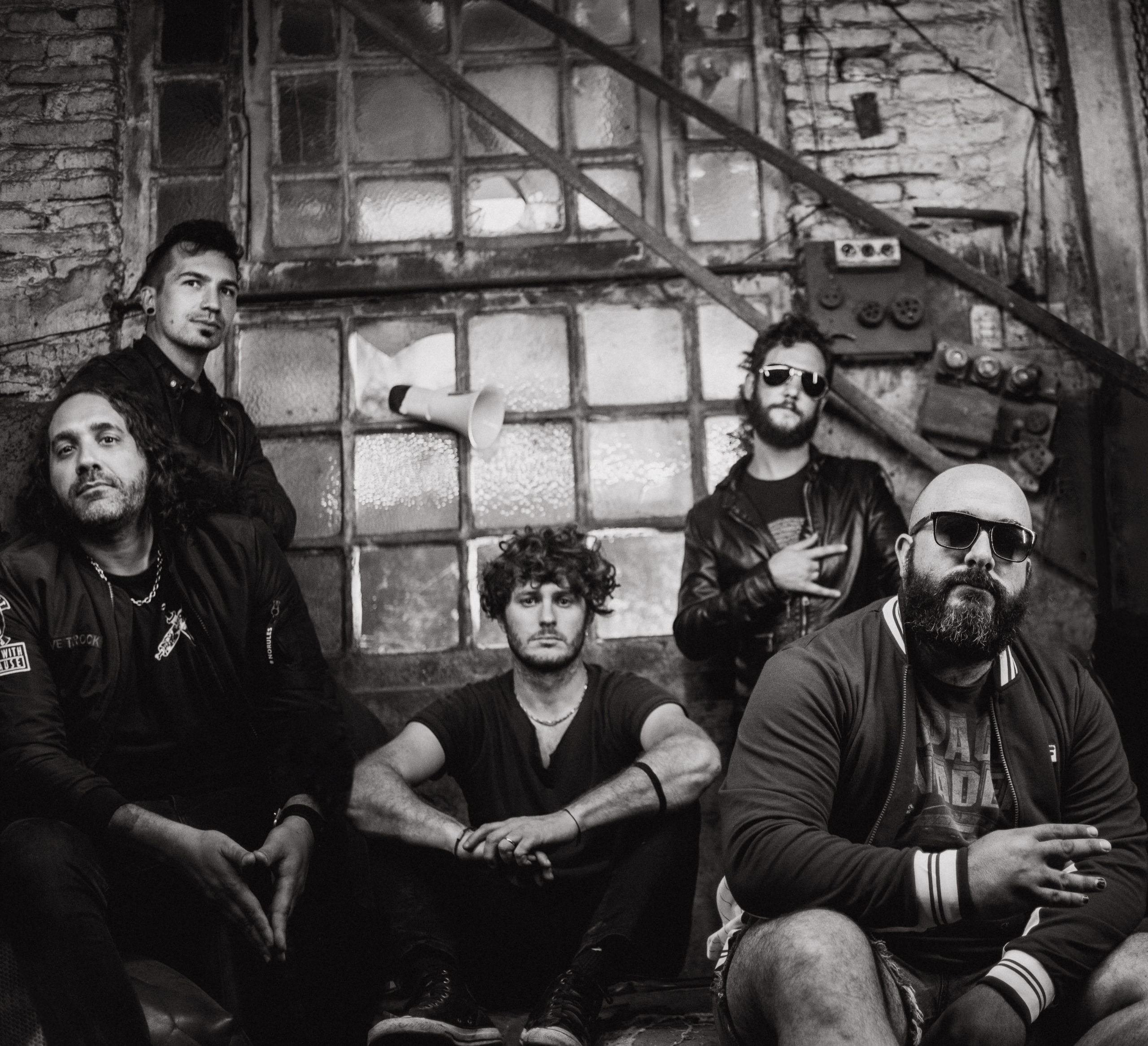 Los Tracy Lord Los Tracy Lord A LOS TIROS MAR ADENTRO