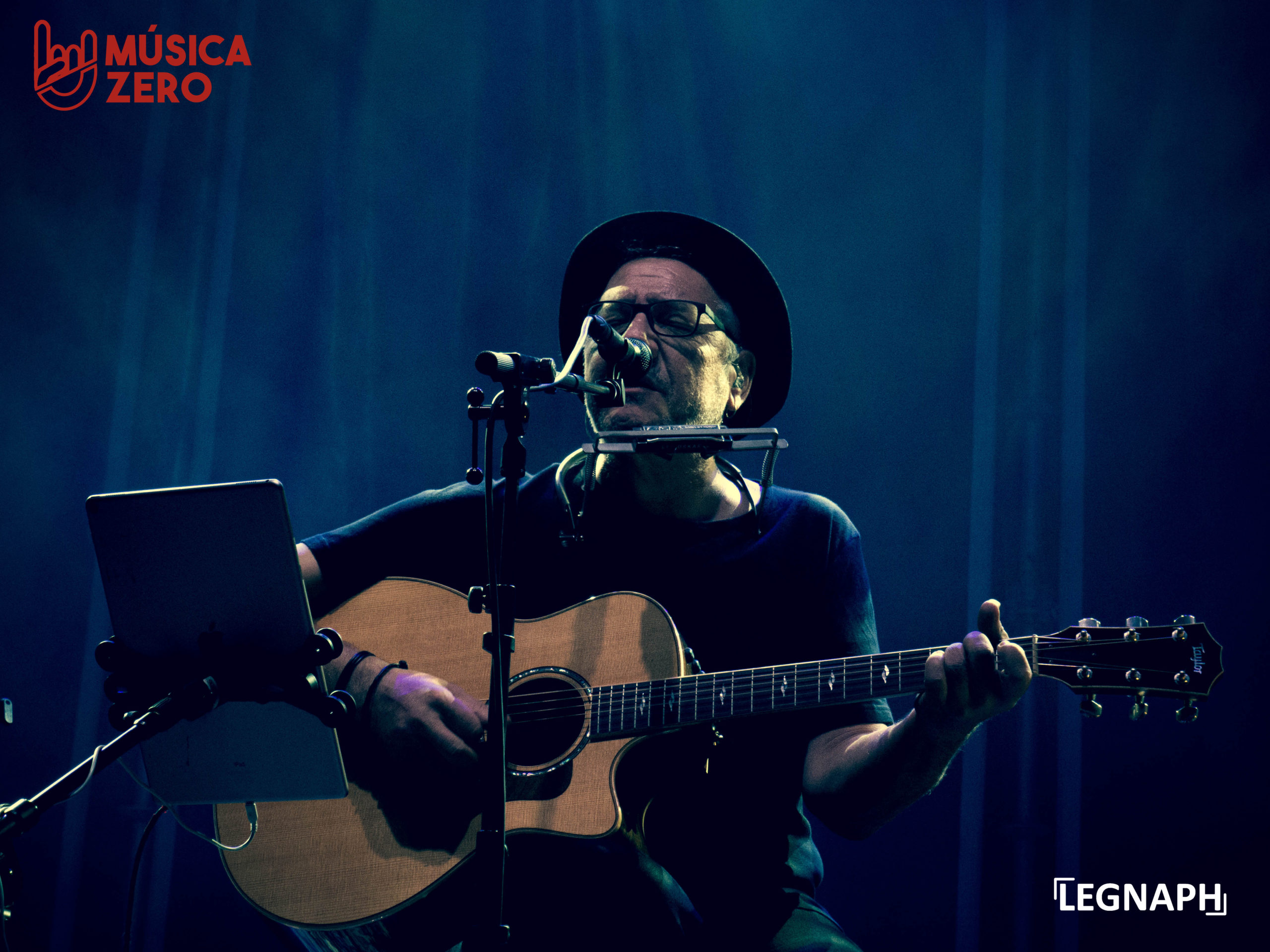 OLYMPUS DIGITAL CAMERA REVOLVER