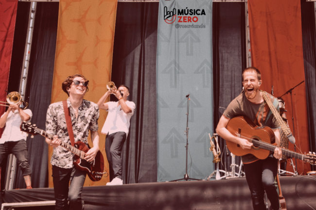 La Pegatina en directo