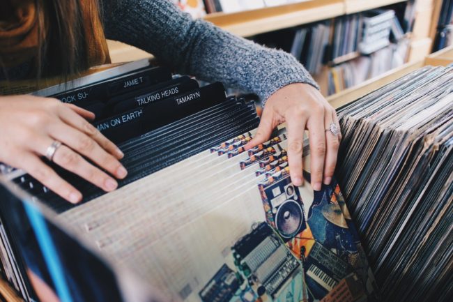 vinyl-records-945396_1920 discos