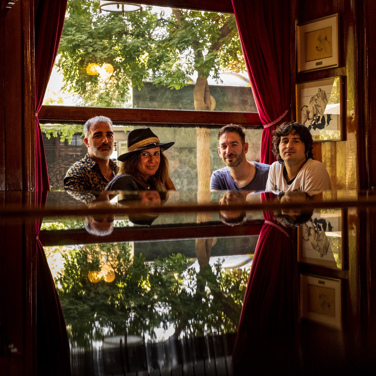 bicho_raro_single_rebeca_jimenez