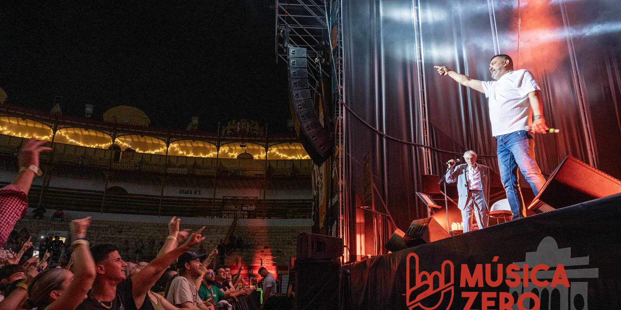 Los Chichos en la plaza de toros de Almería Los Chichos en la plaza de toros de Almería